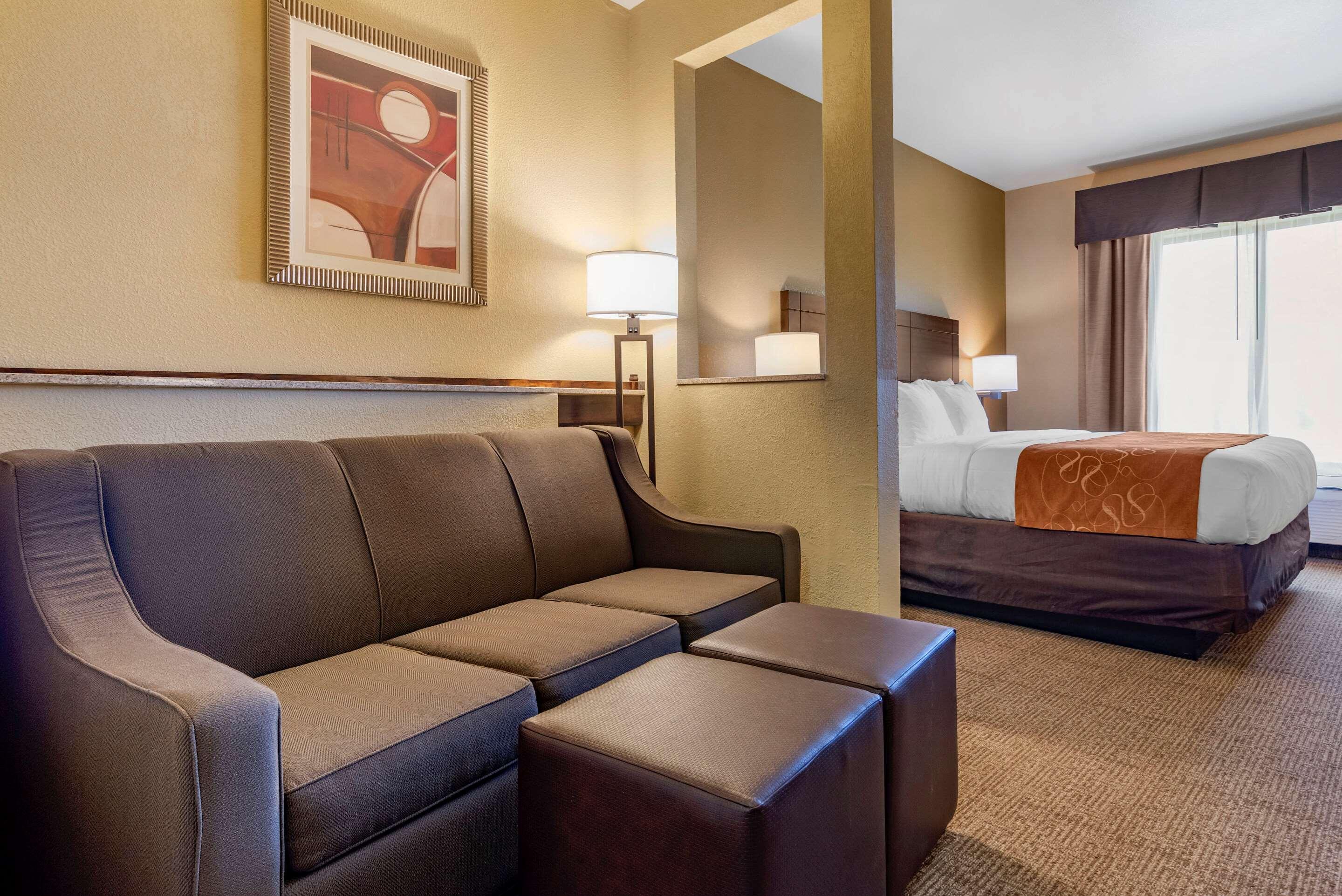 Comfort Suites Airport South Montgomery Esterno foto