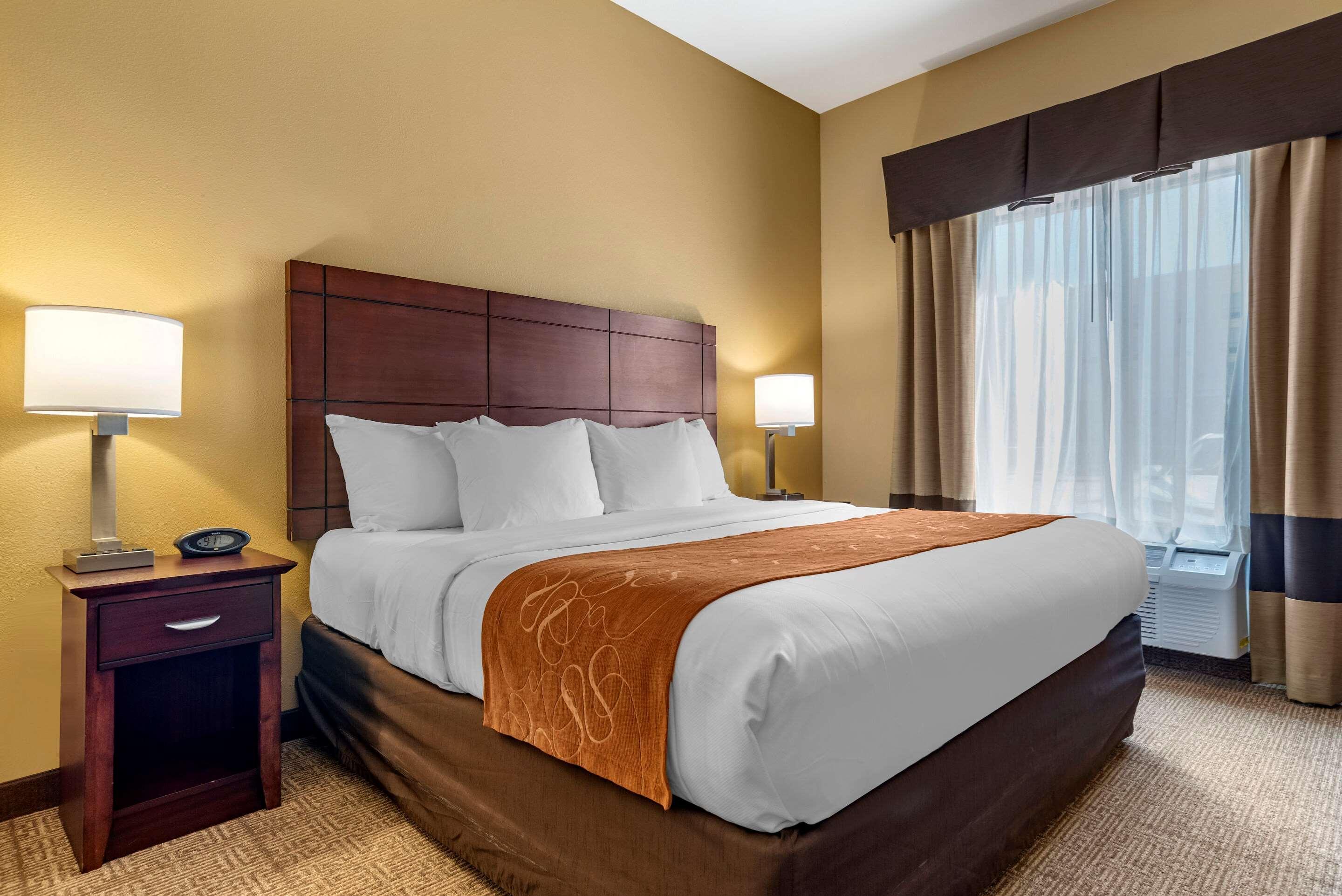 Comfort Suites Airport South Montgomery Esterno foto