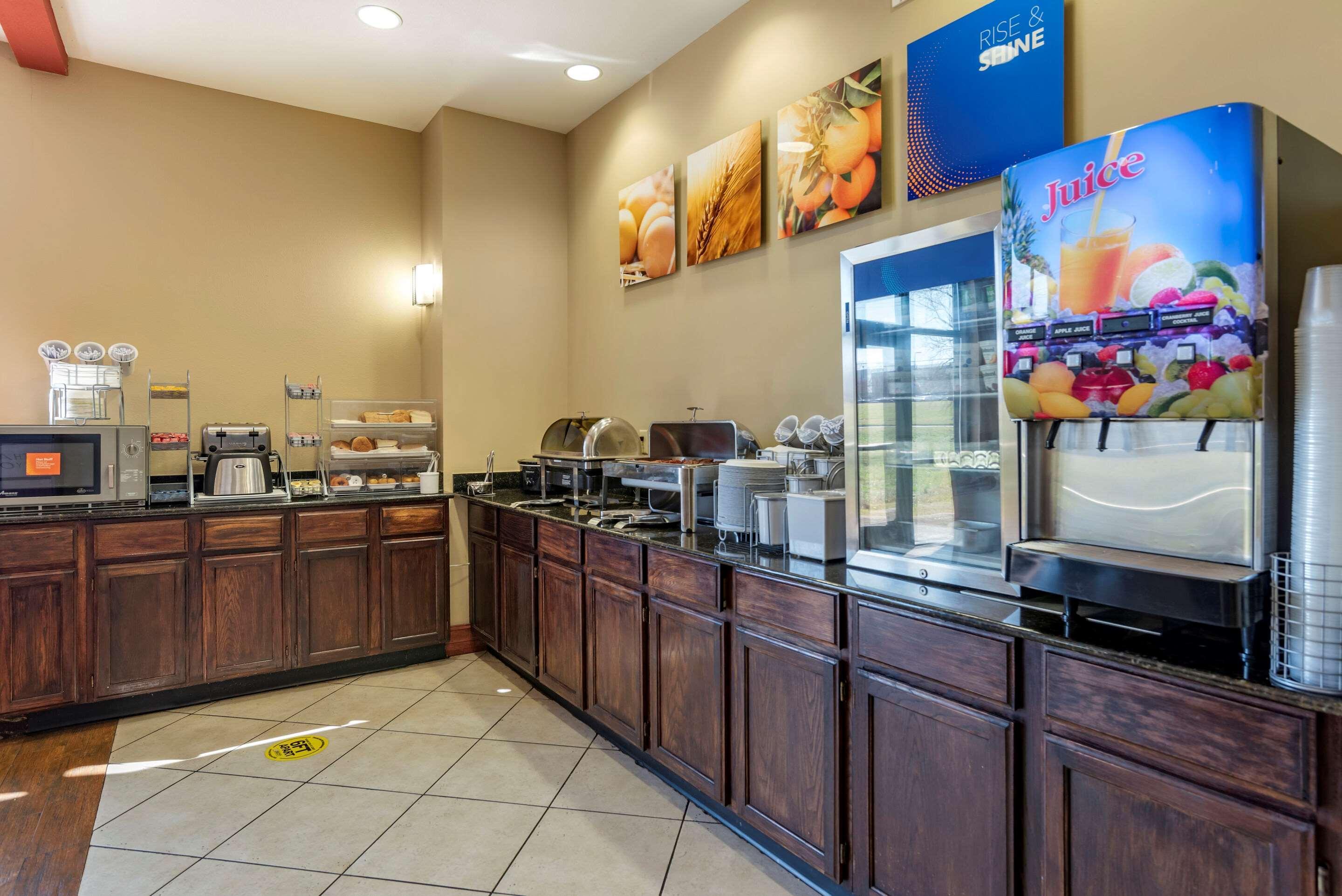 Comfort Suites Airport South Montgomery Esterno foto