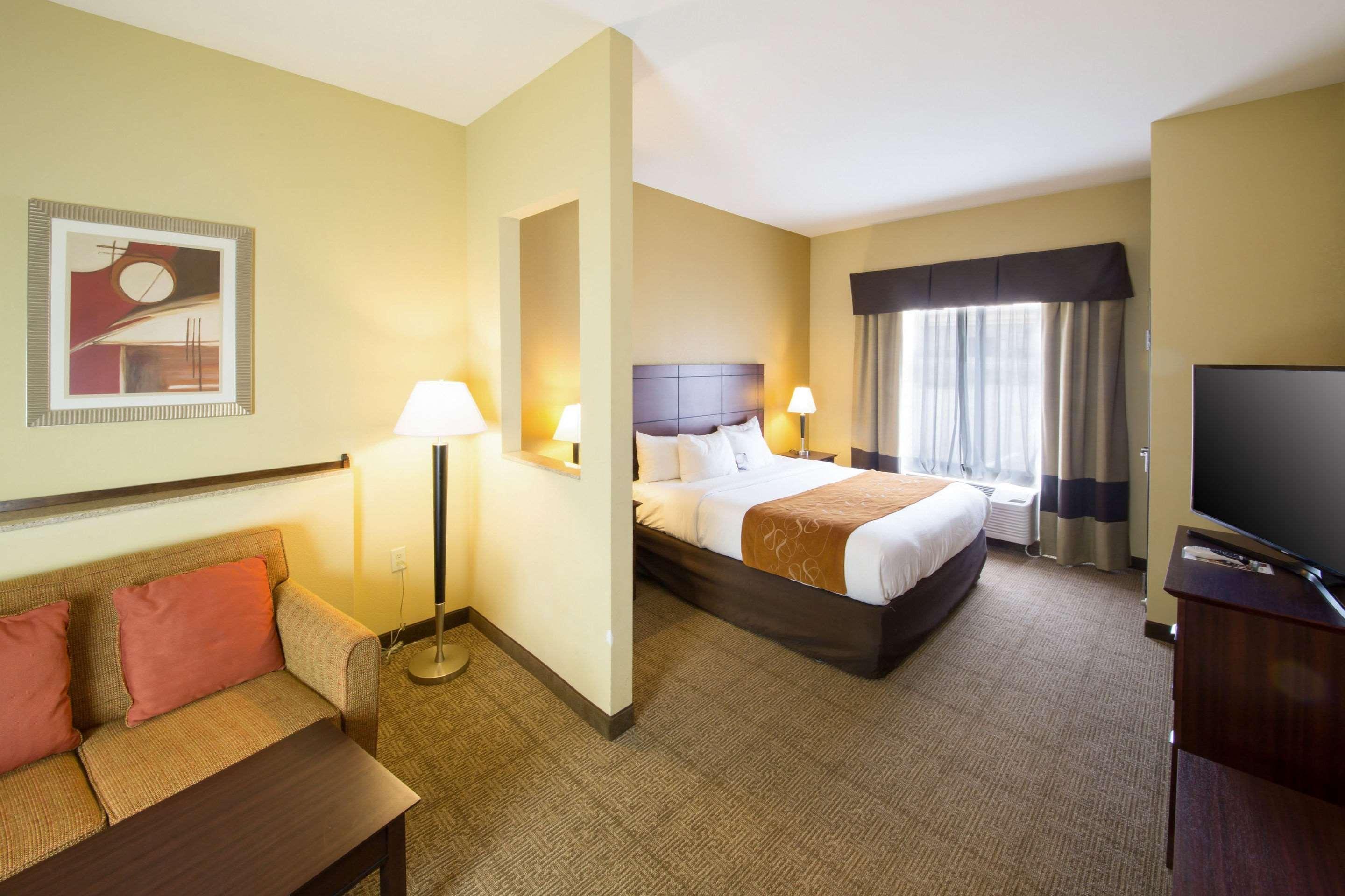 Comfort Suites Airport South Montgomery Esterno foto